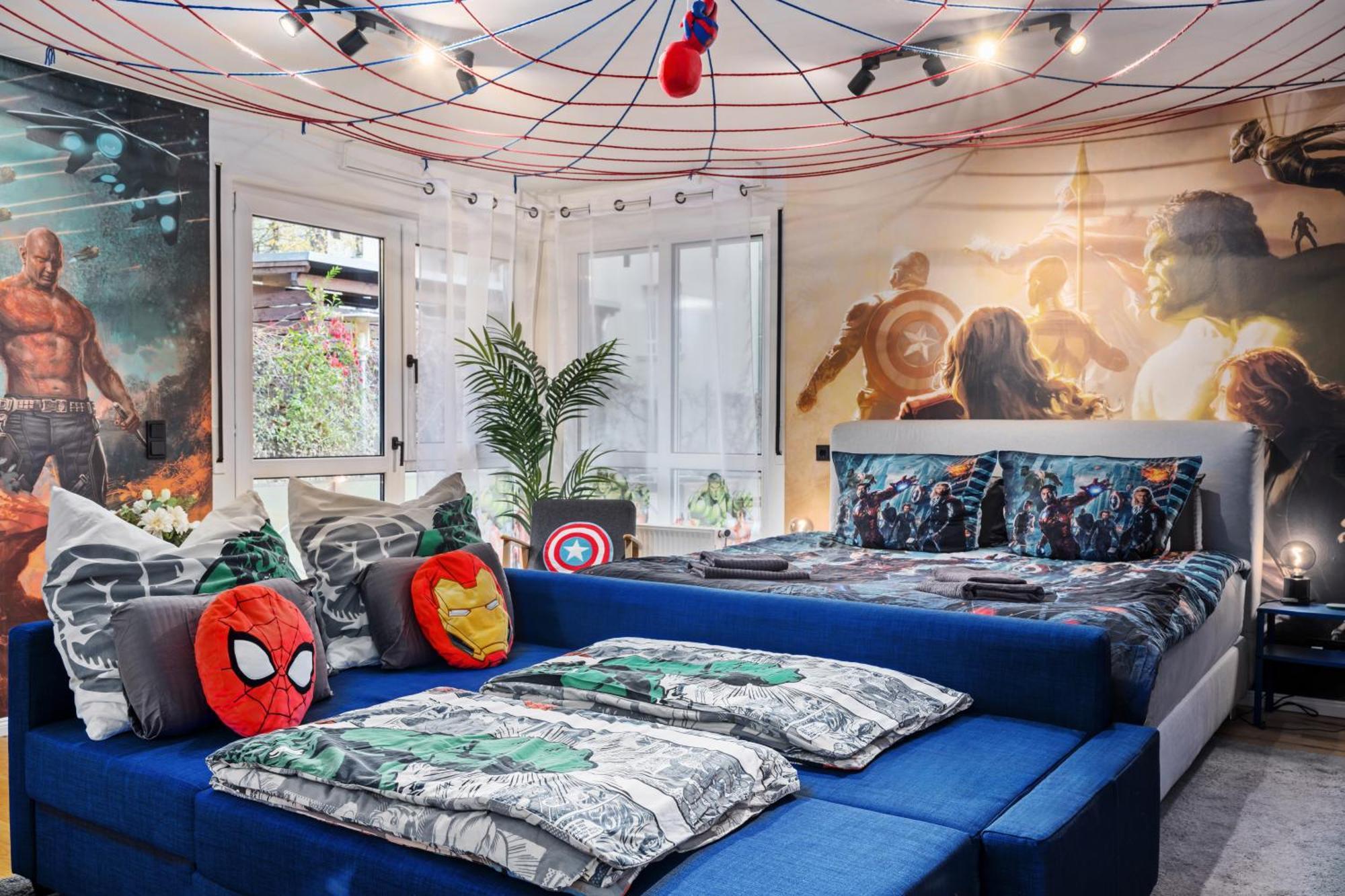 Edler Wohnraum Disney Marvel Studio Mit Balkon, Boxspringbett, Kaffeevollautomat, Lift & Parkplatz Хемніц Екстер'єр фото