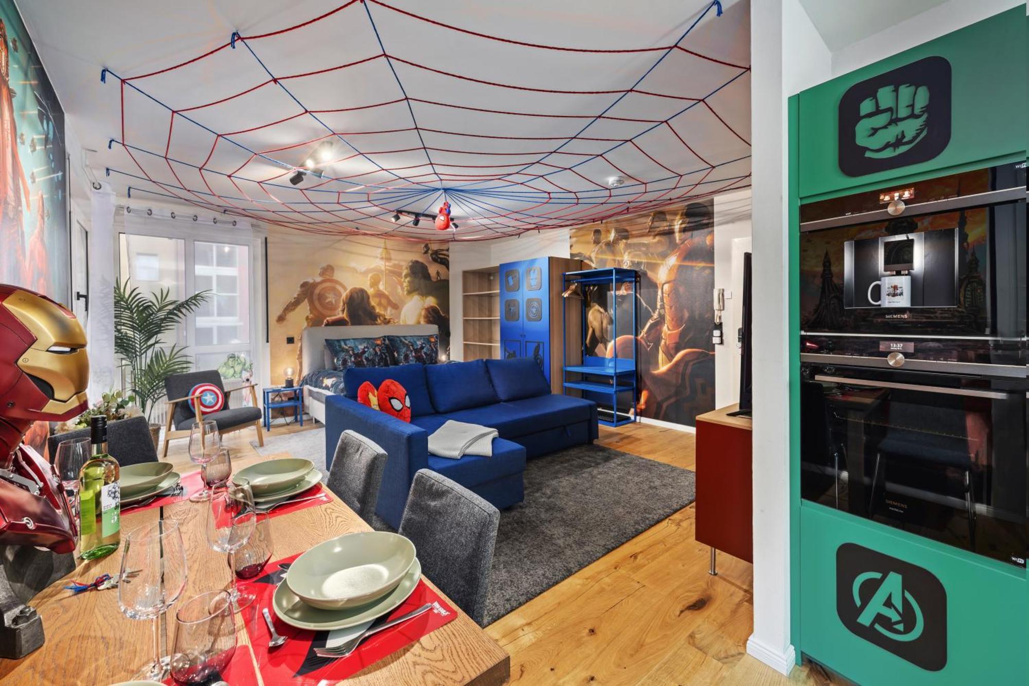 Edler Wohnraum Disney Marvel Studio Mit Balkon, Boxspringbett, Kaffeevollautomat, Lift & Parkplatz Хемніц Екстер'єр фото